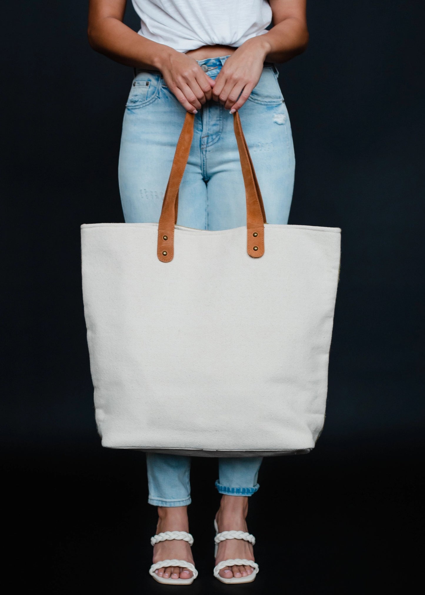 TAN & LIGHT GREEN AZTEC TOTE