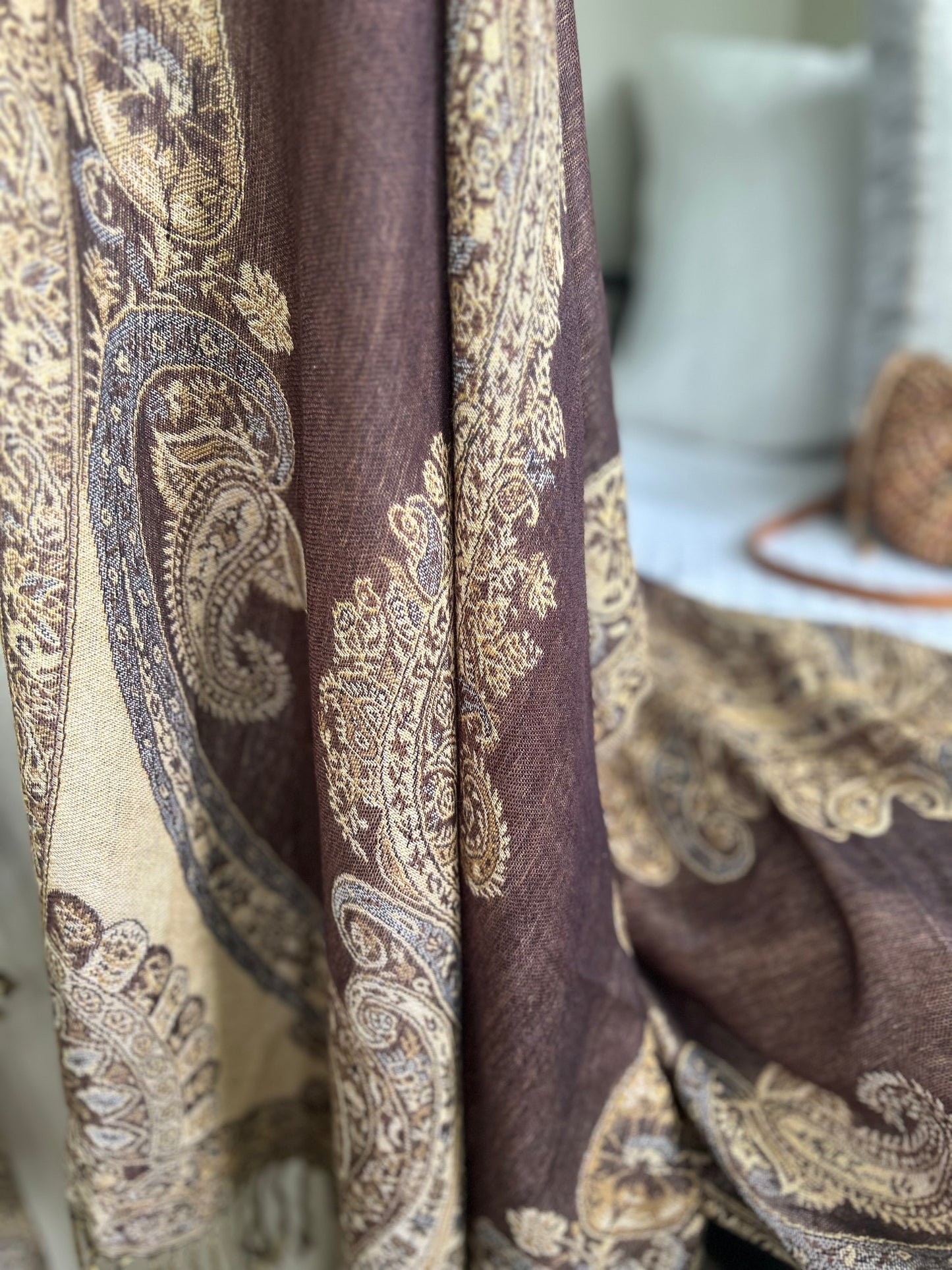 SWAN SONG KIMONO- CHOCOLATE