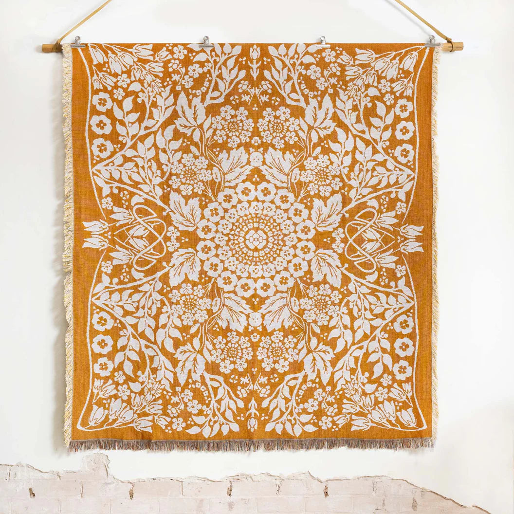 GOLDEN SLUMBERS WOVEN PICNIC RUG