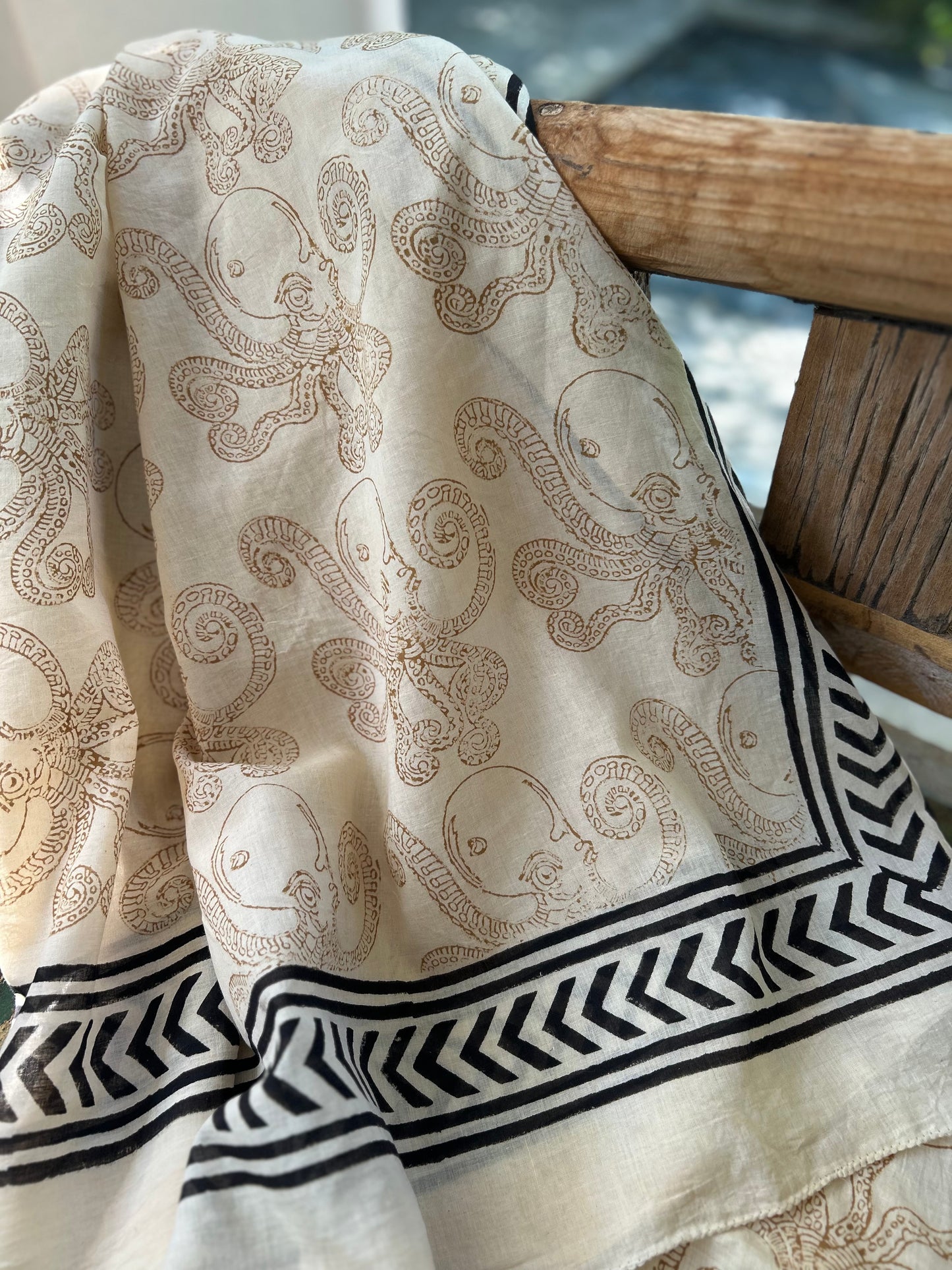 Octopus Sarong-Beige