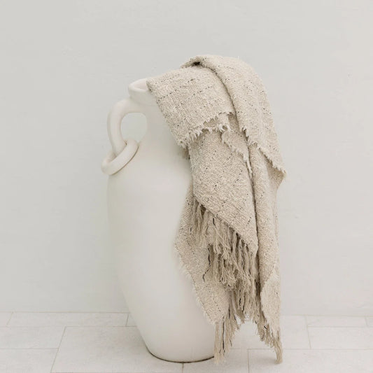 LOOMA THROW