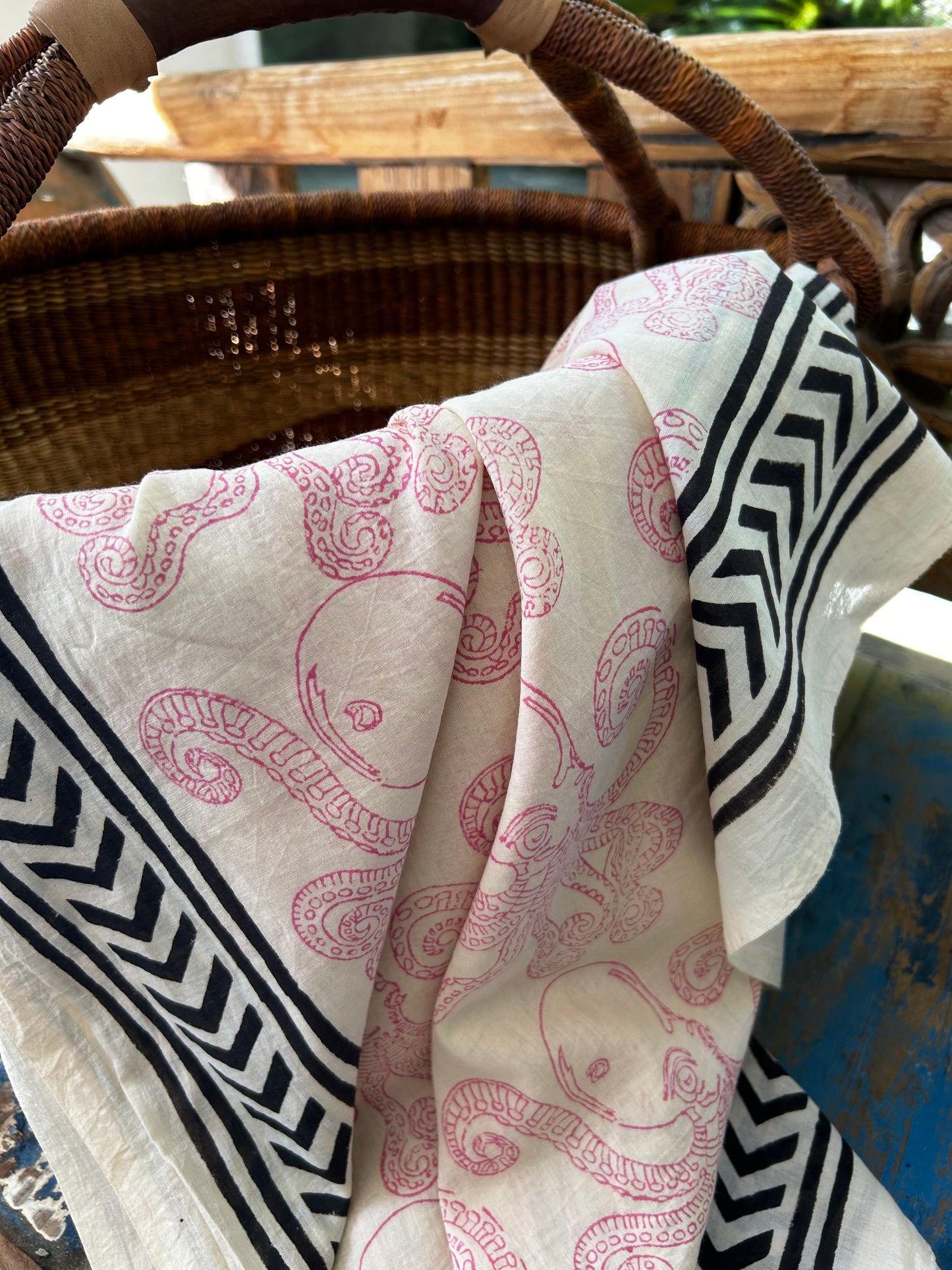 Octopus Sarong-Pink